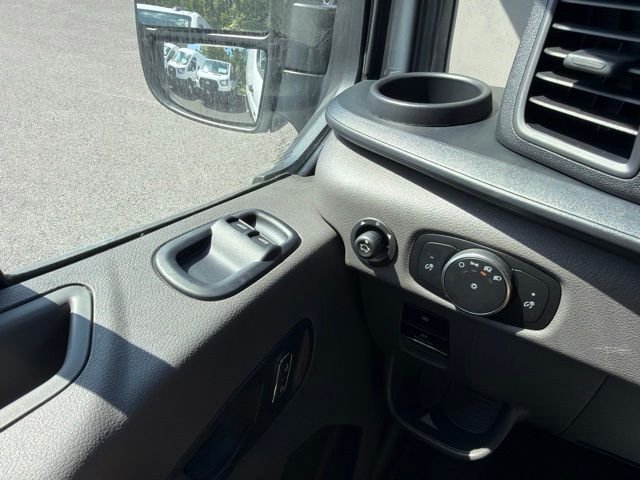 New 2026 Oxford White Ford Cargo Van image 20