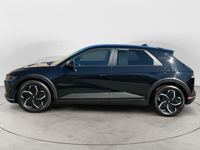 Certified Used 2024 Black Hyundai SE image 8