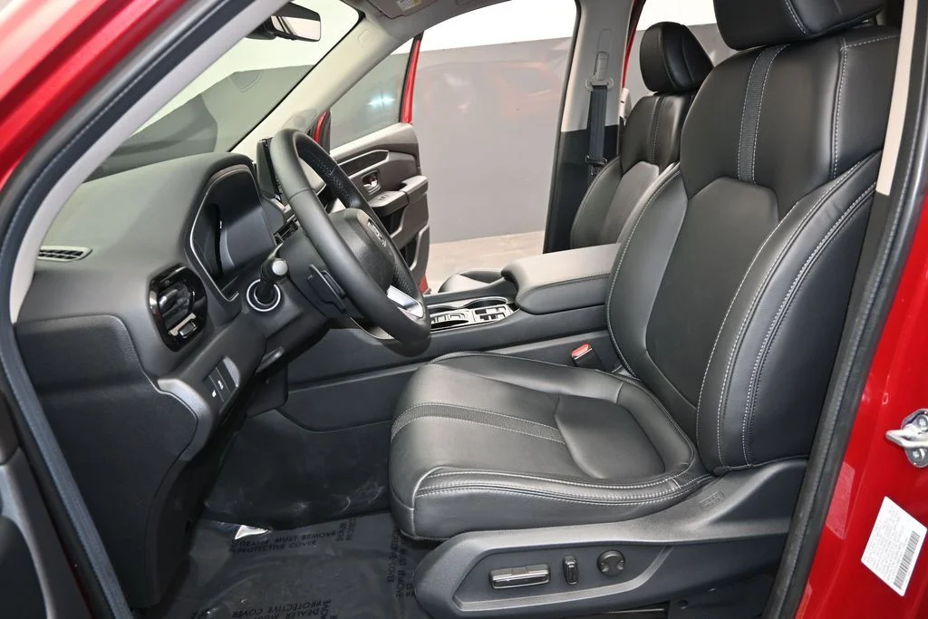 Used 2024 Radiant Red Metallic II Honda Touring image 15