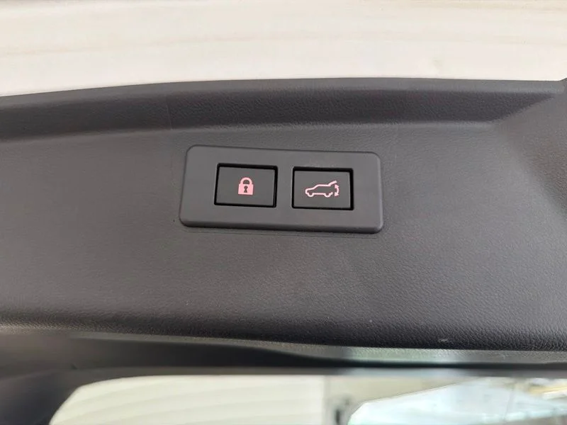 Used 2020 White Subaru Touring image 12