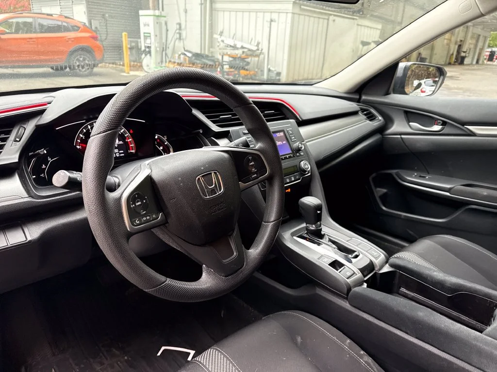 Used 2018 Modern Steel Metallic Honda LX image 11