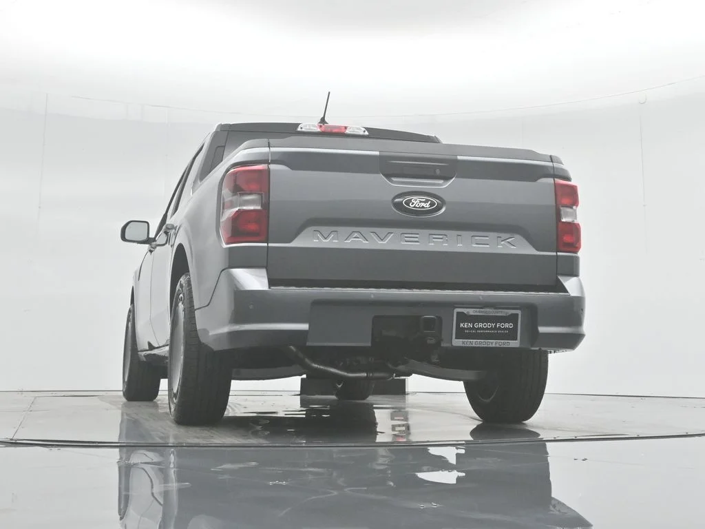 New 2025 Carbonized Gray Metallic Ford Lobo Standard image 48