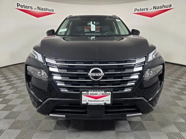 New 2026 Black Nissan Platinum image 3