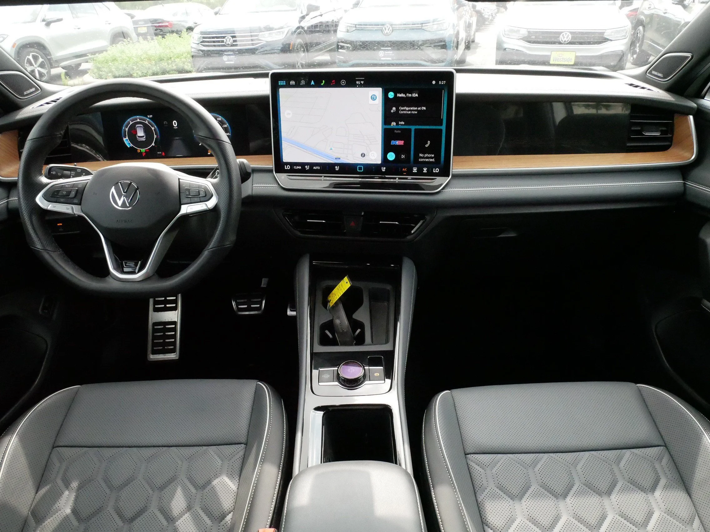 Certified Used 2025 Sandstone Volkswagen SEL R-Line image 10