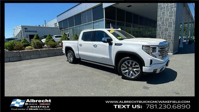 2023 GMC Sierra 4WD Crew Cab Short Box Denali's photo