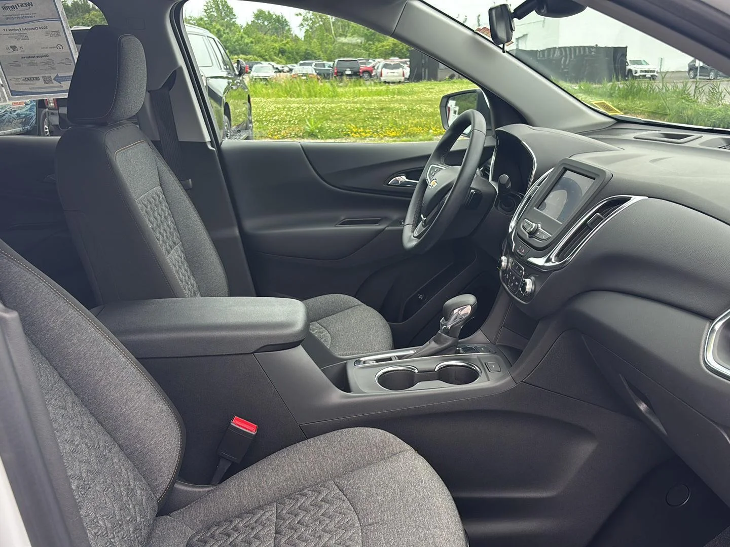 Used 2024 Summit White Chevrolet LT image 35