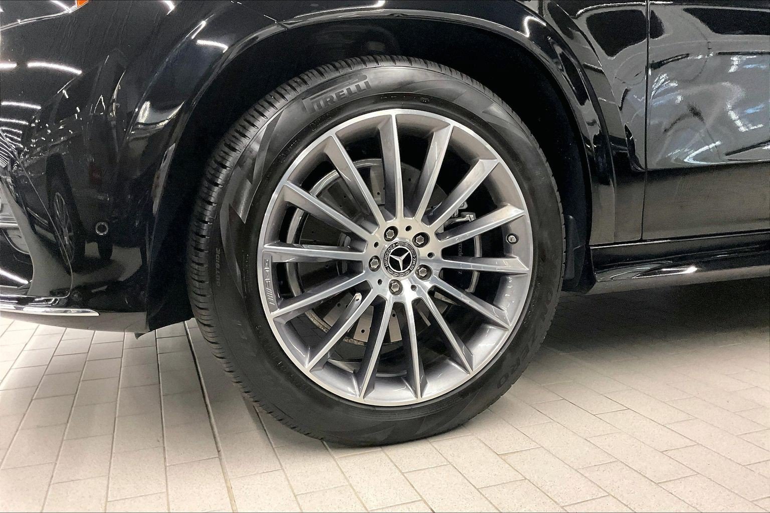 New 2026 Obsidian Black Metallic Mercedes-Benz GLE 580 image 26