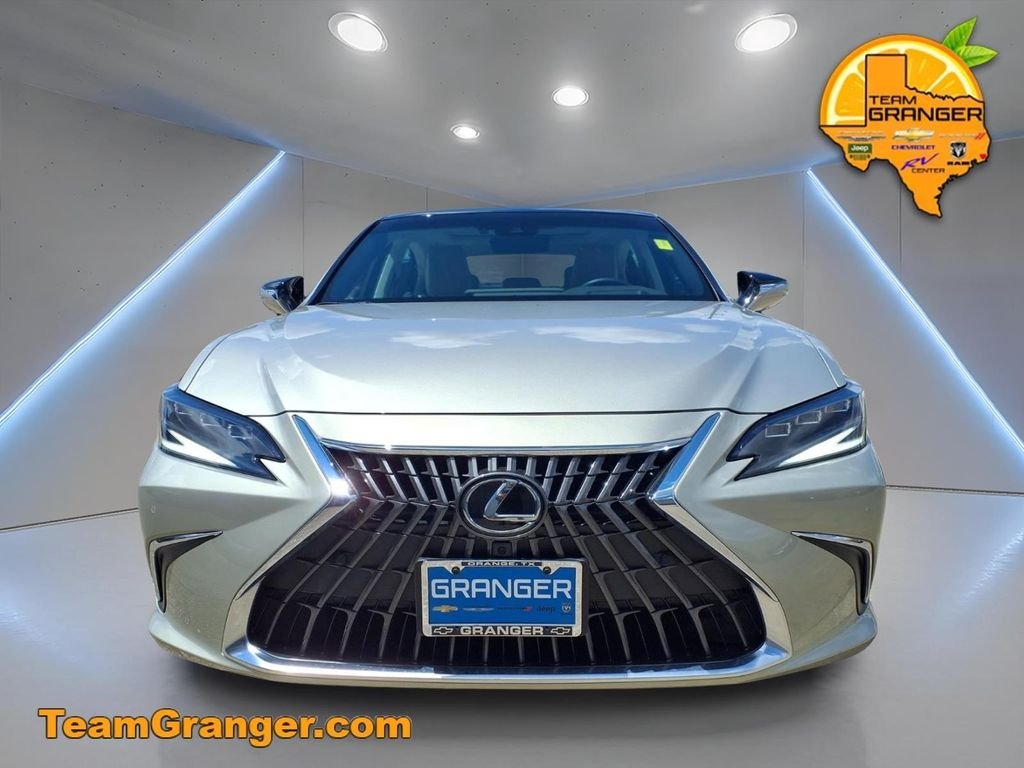 Used 2025 Beige Lexus 350 Ultra Luxury image 7