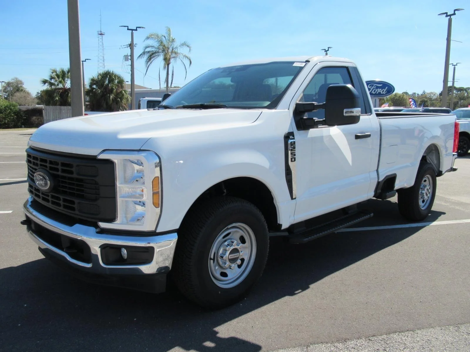 New 2024 Oxford White Ford F-250® XL image 3