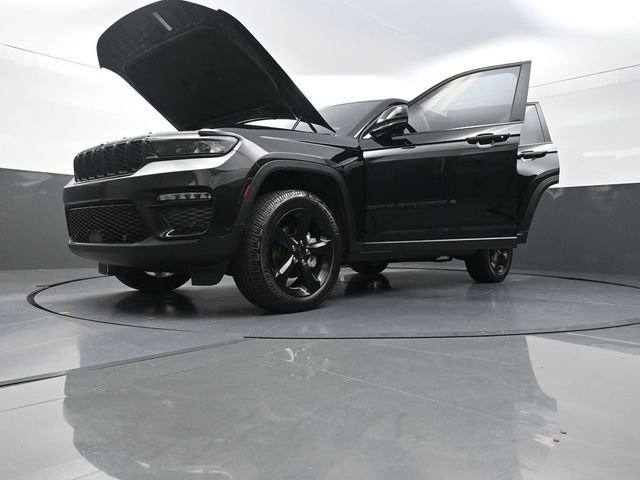 Used 2023 Black Jeep Limited image 32