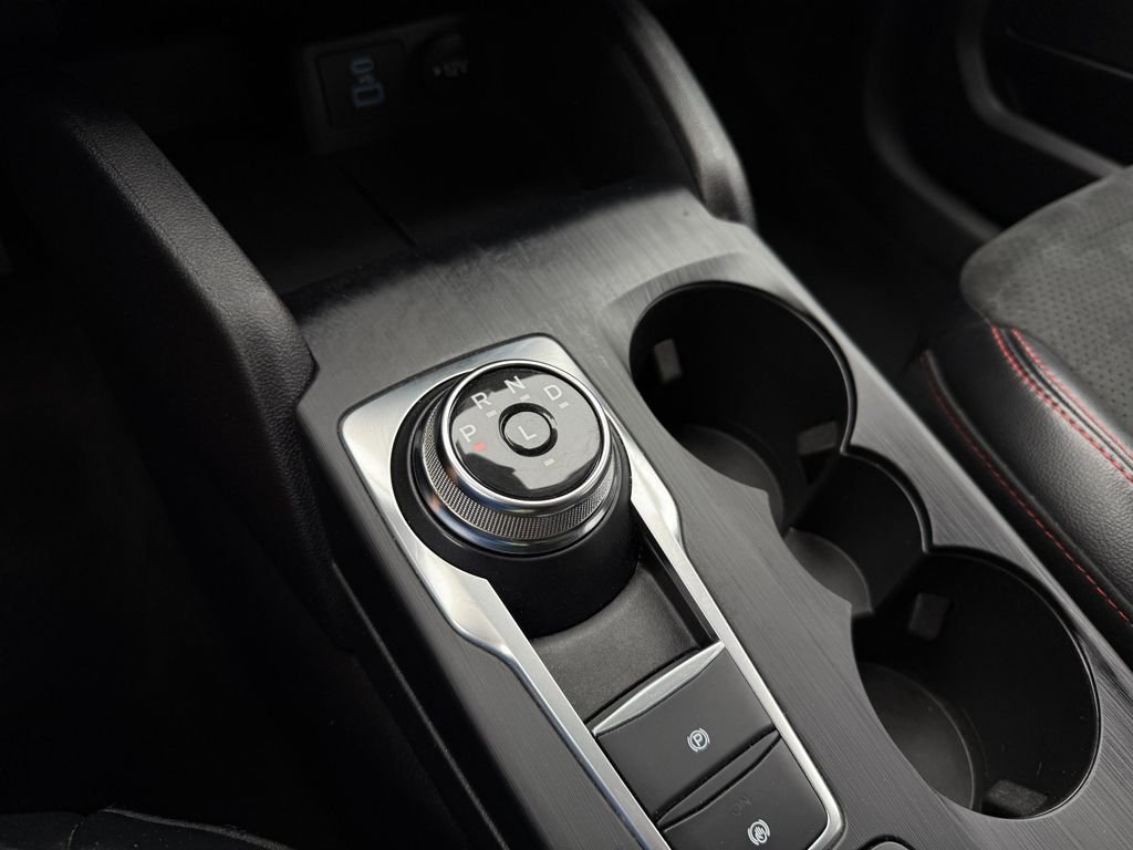 Used 2022 Gray Ford SEL image 31