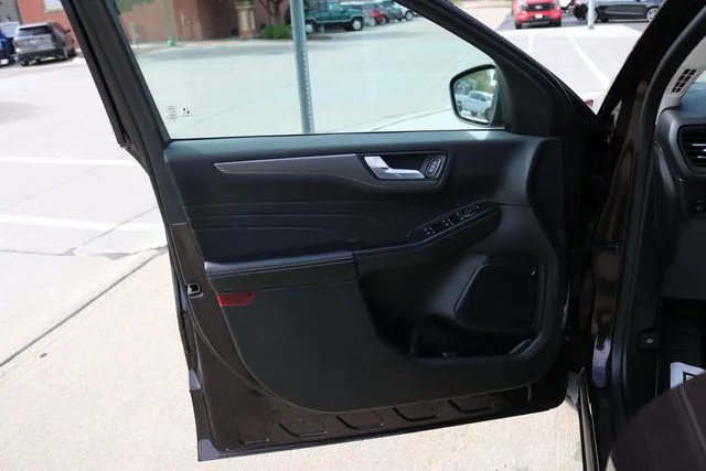 2023 Ford Escape PHEV - Photo 6