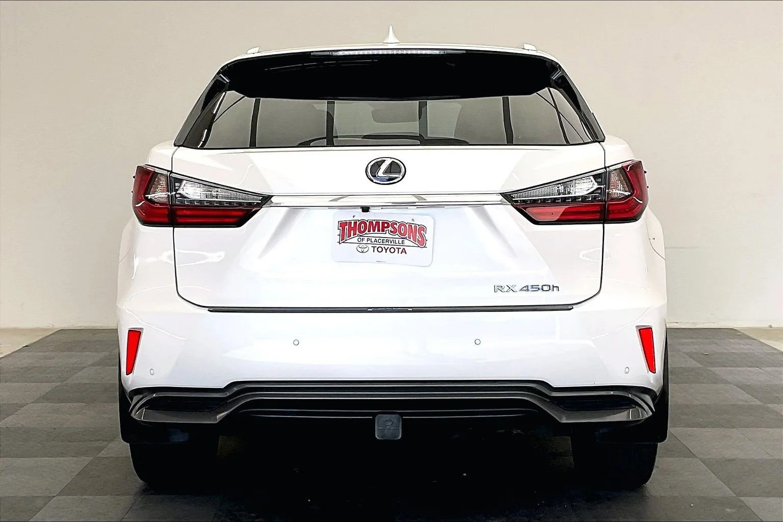 Used 2018 Eminent White Pearl Lexus 450h image 3