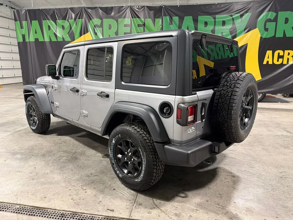 Used 2020 Billet Silver Metallic Clearcoat Jeep Willys image 5