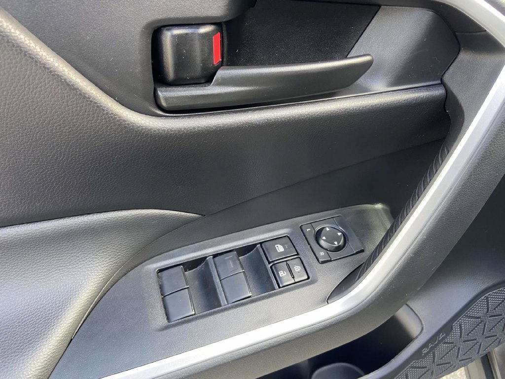 Used 2025 Gray Toyota LE image 17