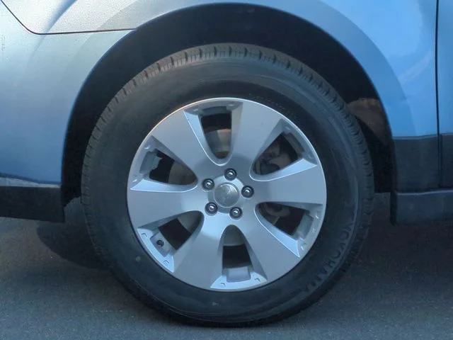 Used 2010 Blue Subaru 2.5i Premium image 19