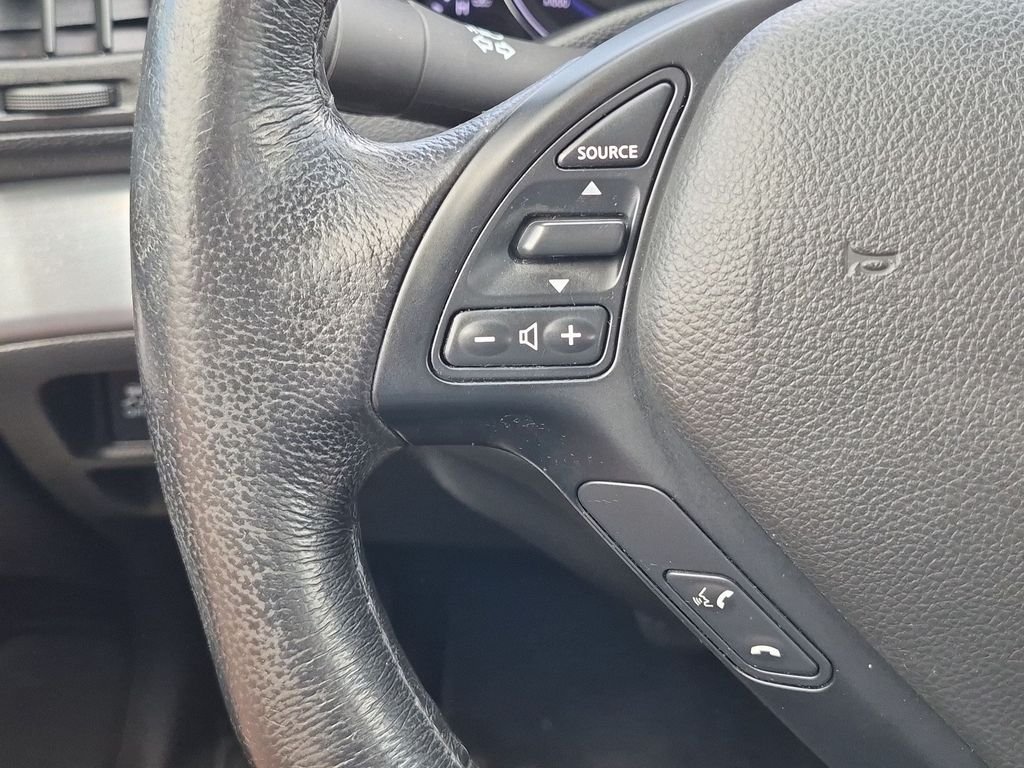Used 2013 Silver INFINITI X image 16