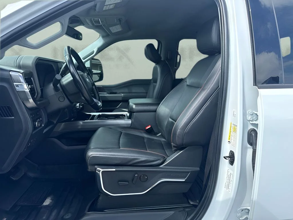 Used 2023 White Ford Lariat image 9