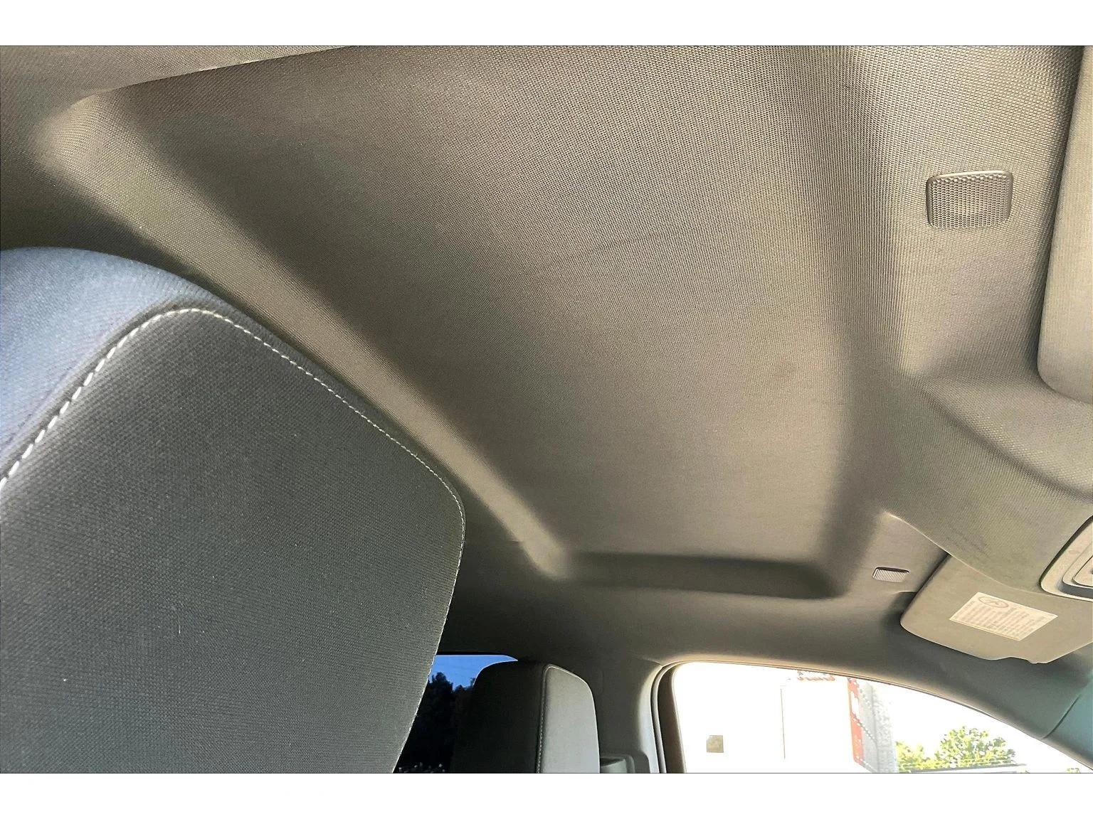 Used 2023 SUMMIT WHITE Chevrolet Custom image 15