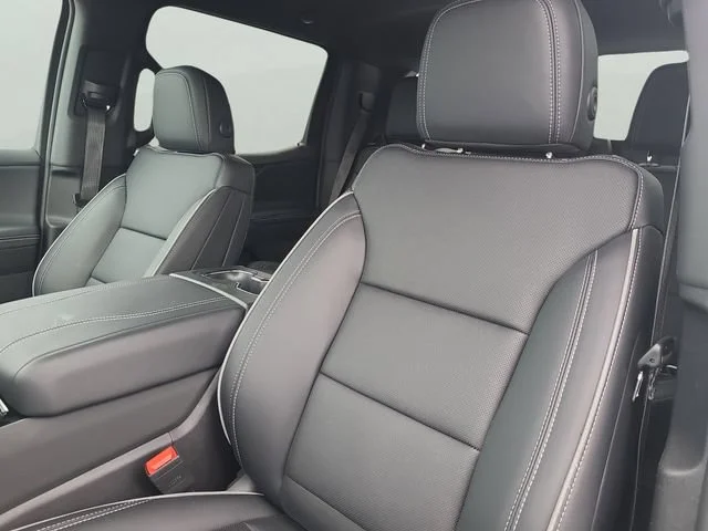 New 2026 Summit White Chevrolet LT - Extended Range image 21