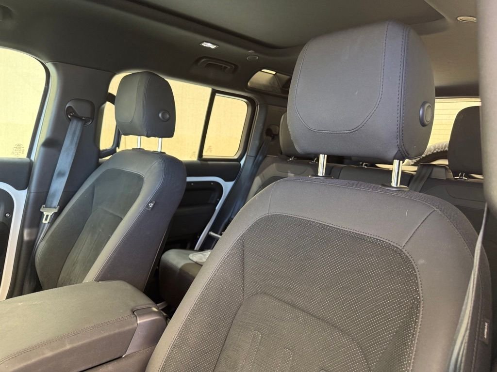 Used 2022 Fuji White Land Rover S image 12