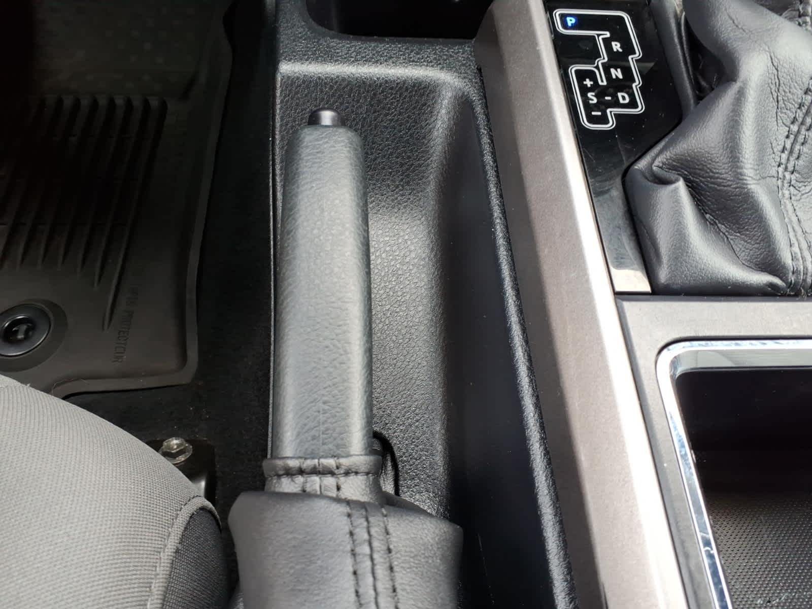Used 2017 Blazing Blue Pearl Toyota SR5 image 19
