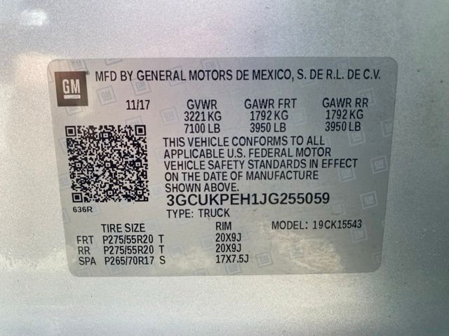 Used 2018 Silver Ice Metallic Chevrolet Custom image 47