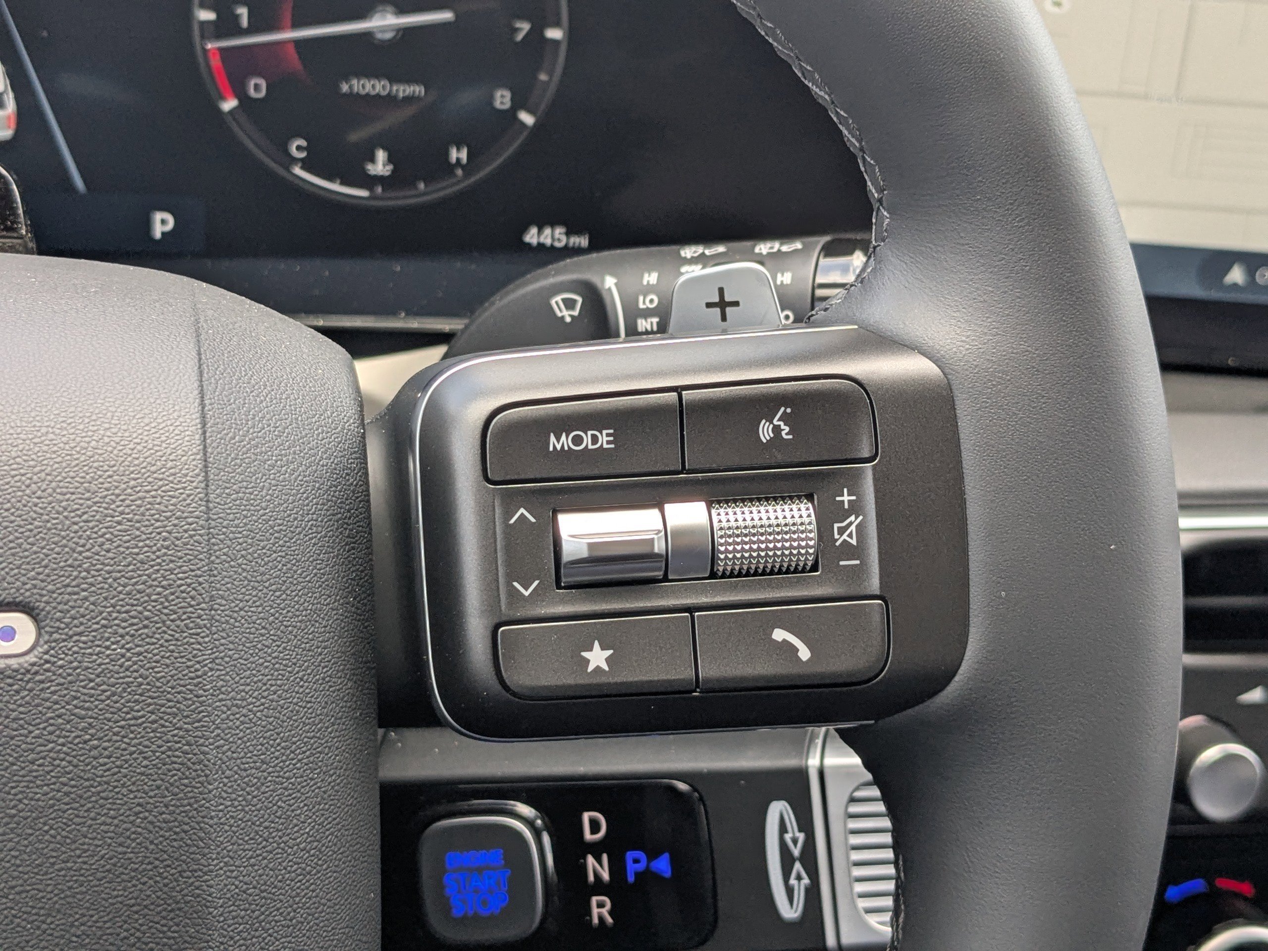 New 2026 Ecotronic Gray Pearl Hyundai Limited FWD image 34