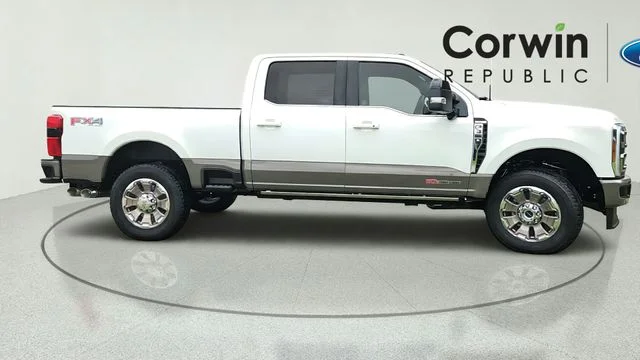 New 2026 Star White Metallic Tri-Coat Ford F-350® King Ranch® image 32