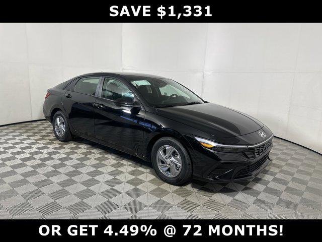 2025 Hyundai Elantra SE