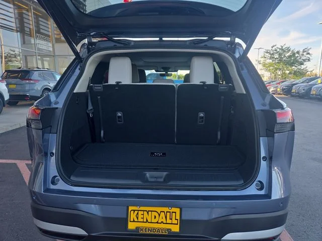 New 2027 MOONBOW BLUE INFINITI Luxe AWD image 23
