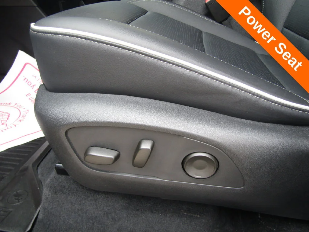 Used 2025 Moonstone Gray Metallic Buick Sport Touring image 8