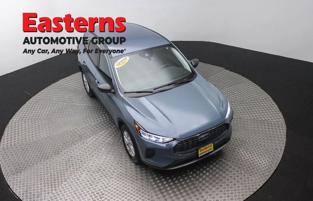 Used 2024 Blue Ford Active image 3