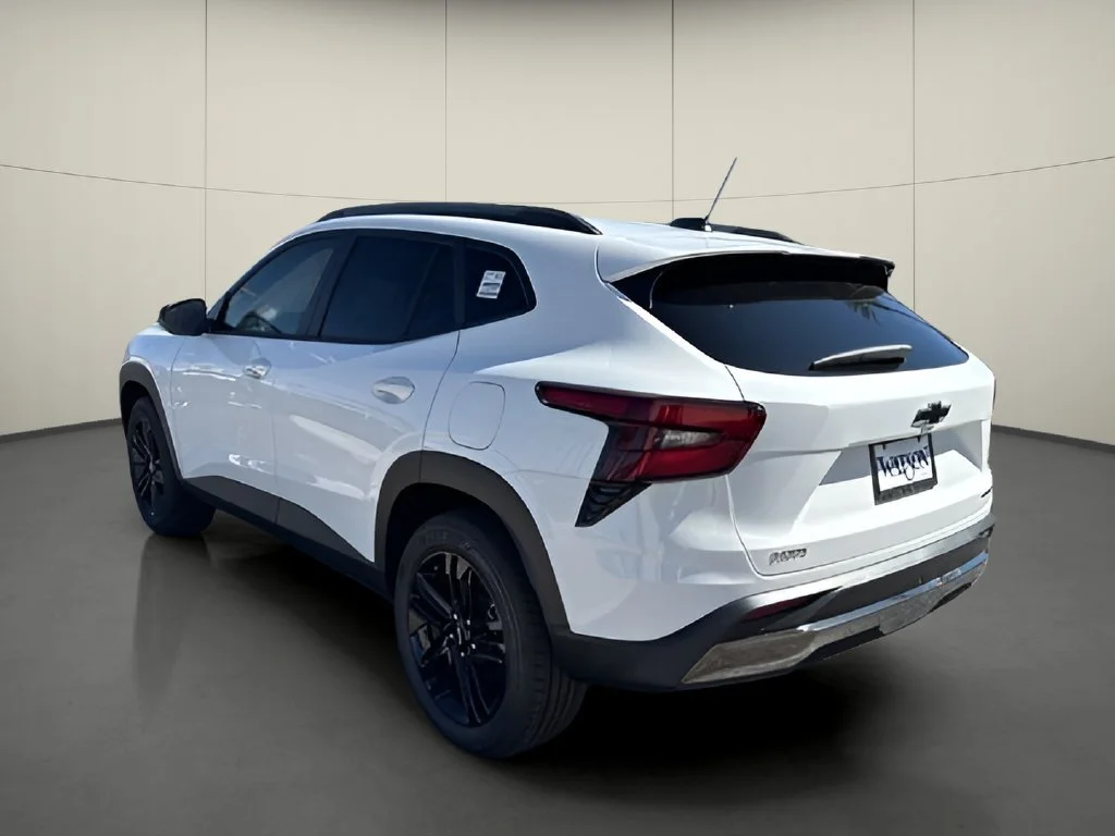 New 2026 Summit White Chevrolet ACTIV image 3