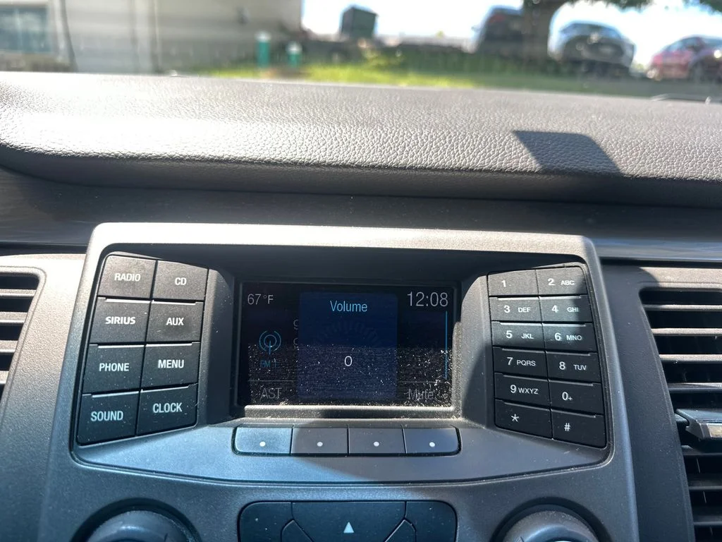 Used 2019 Blue Metallic Ford SE image 14