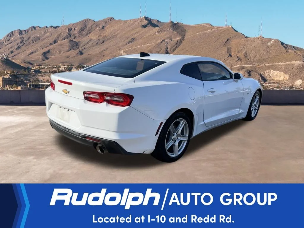 Used 2022 White Chevrolet 1LT image 5