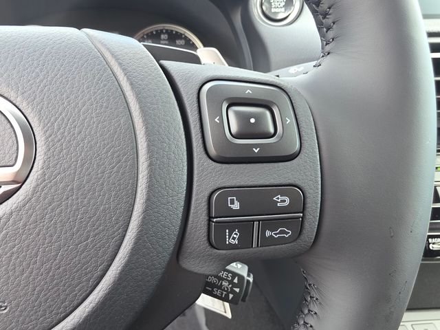 2025 Lexus IS 300 - Photo 28