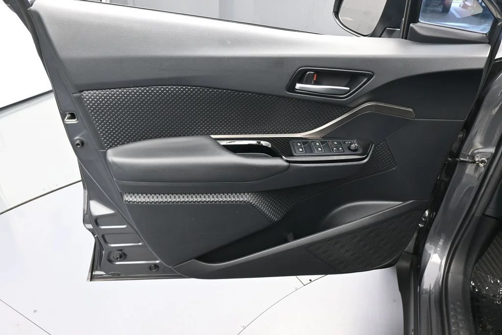Used 2019 Magnetic Gray Metallic Toyota XLE image 12