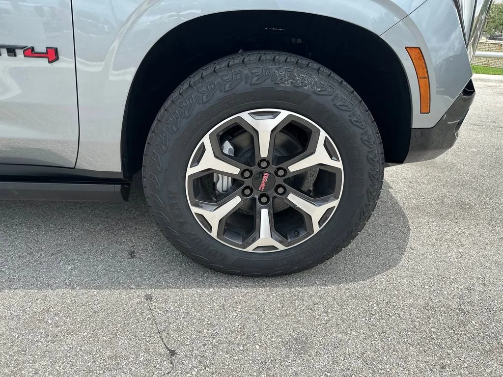 New 2026 Sterling Metallic GMC AT4 Ultimate image 15