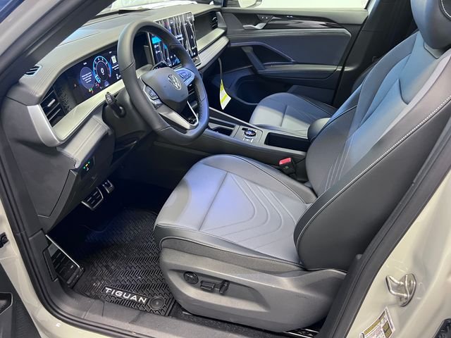 New 2026 Beige Volkswagen 2.0T SE R-Line Black image 7