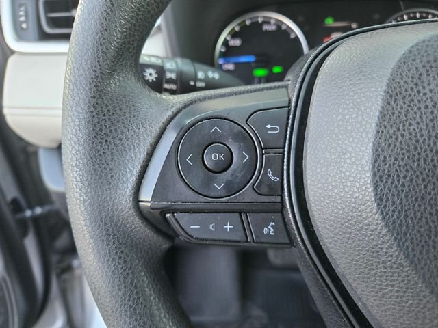 Used 2019 Silver Toyota XLE image 19