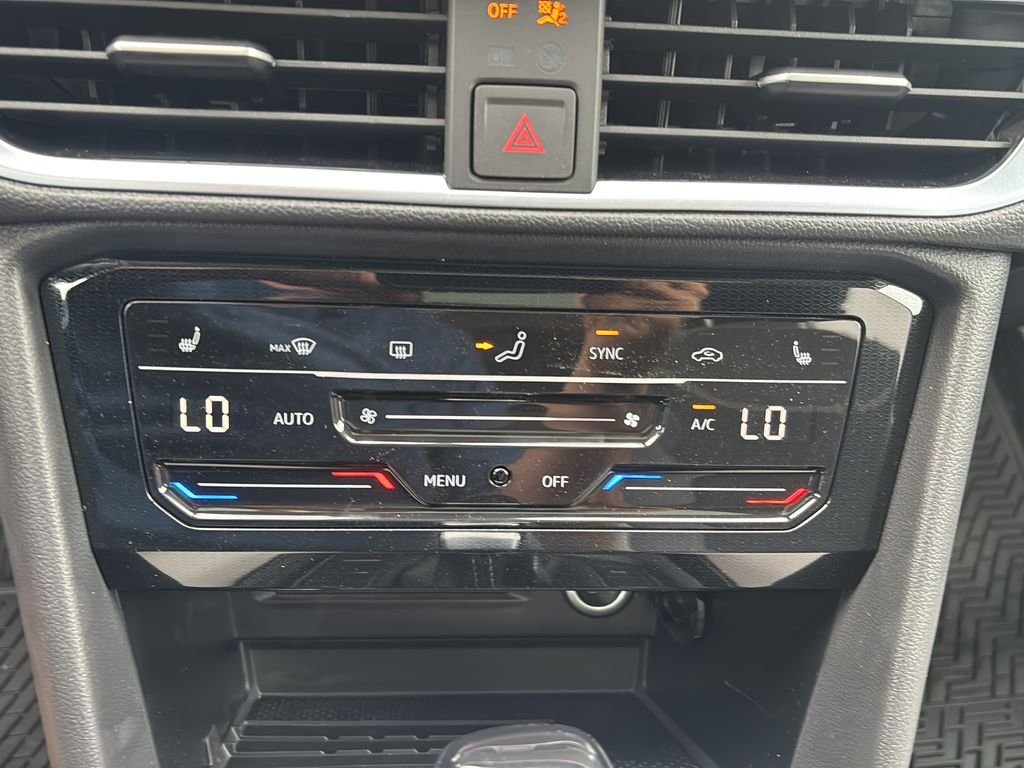 New 2026 Blue Volkswagen 1.5T SE image 26