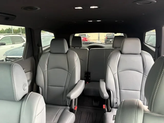 Used 2023 (Includes Satin Nickel lower exterior accent color.) Buick Essence image 37