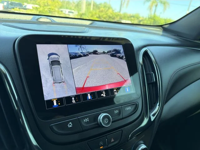 Used 2022 Red Chevrolet RS image 26