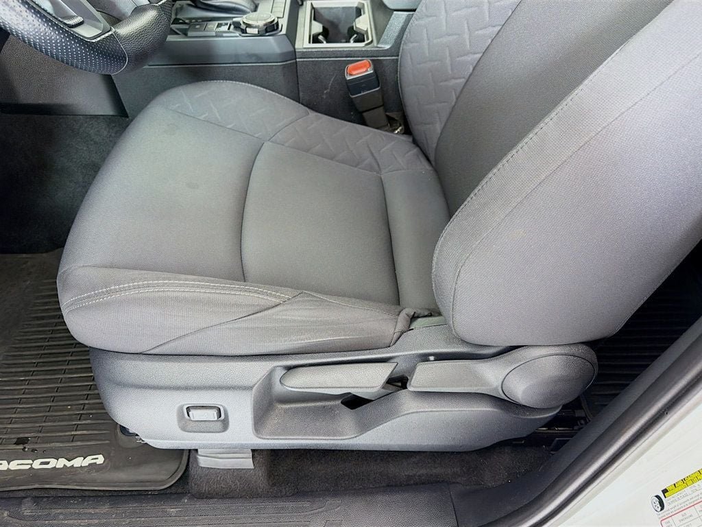 Used 2025 Ice Cap Toyota SR5 Double Cab 6