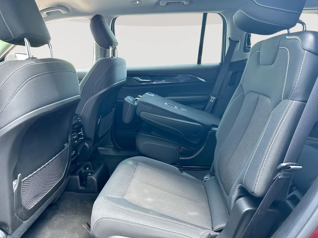 Used 2023 Red Jeep Laredo image 26