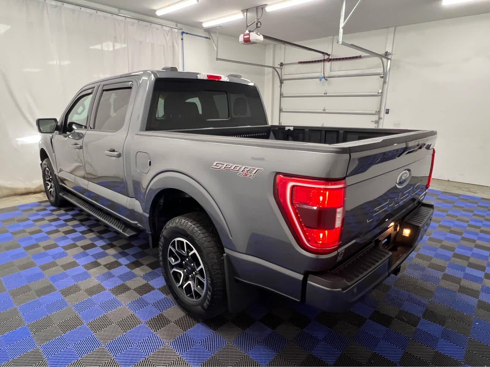 Used 2023 Carbonized Gray Ford XLT image 9