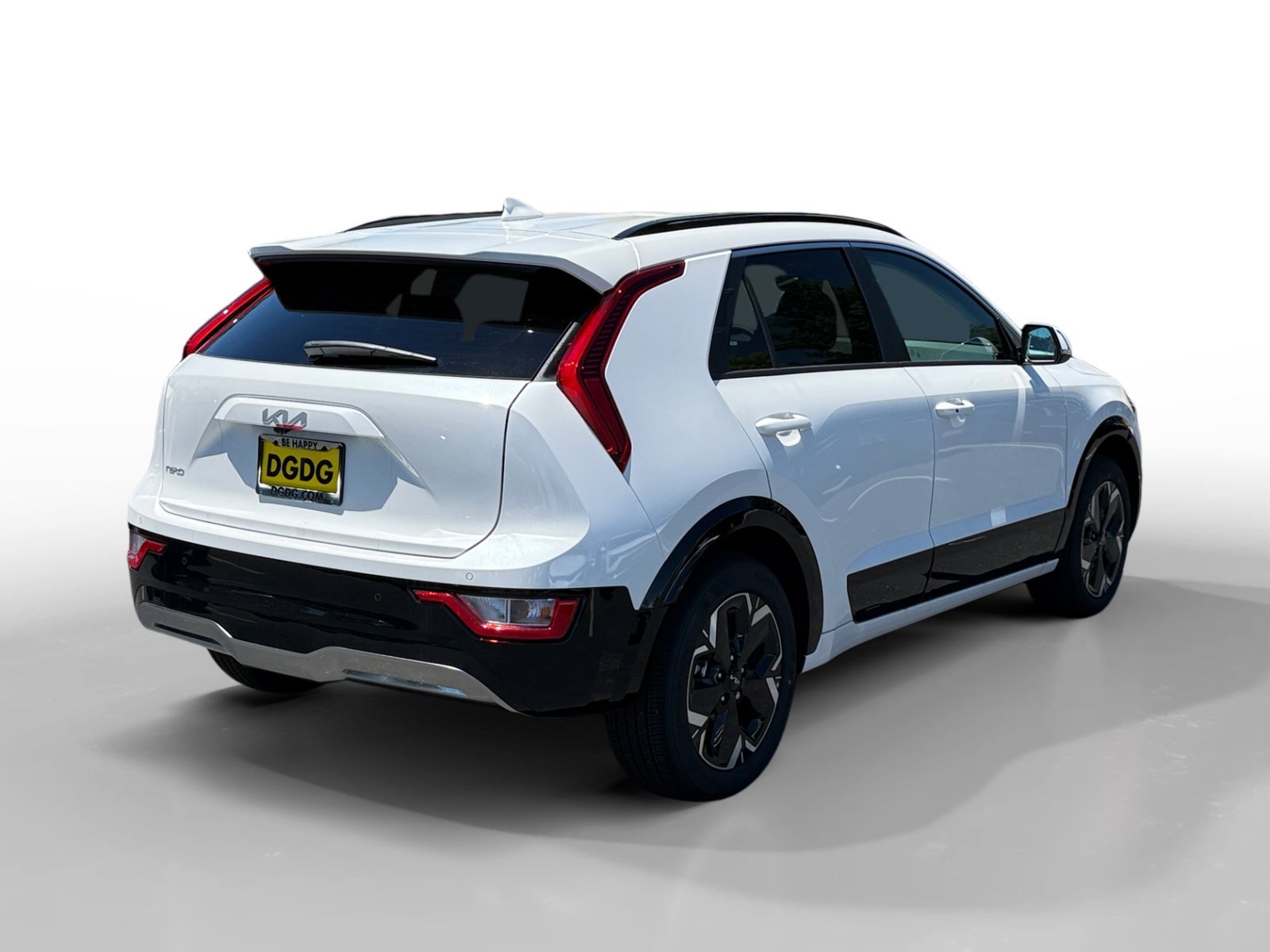 New 2026 Snow White Pearl Kia WIND image 5