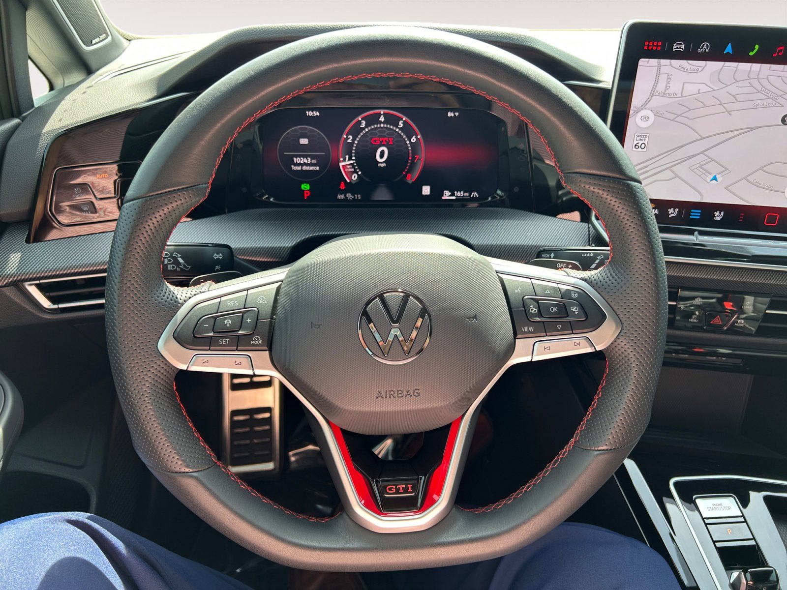 Used 2025 White Volkswagen Autobahn image 13