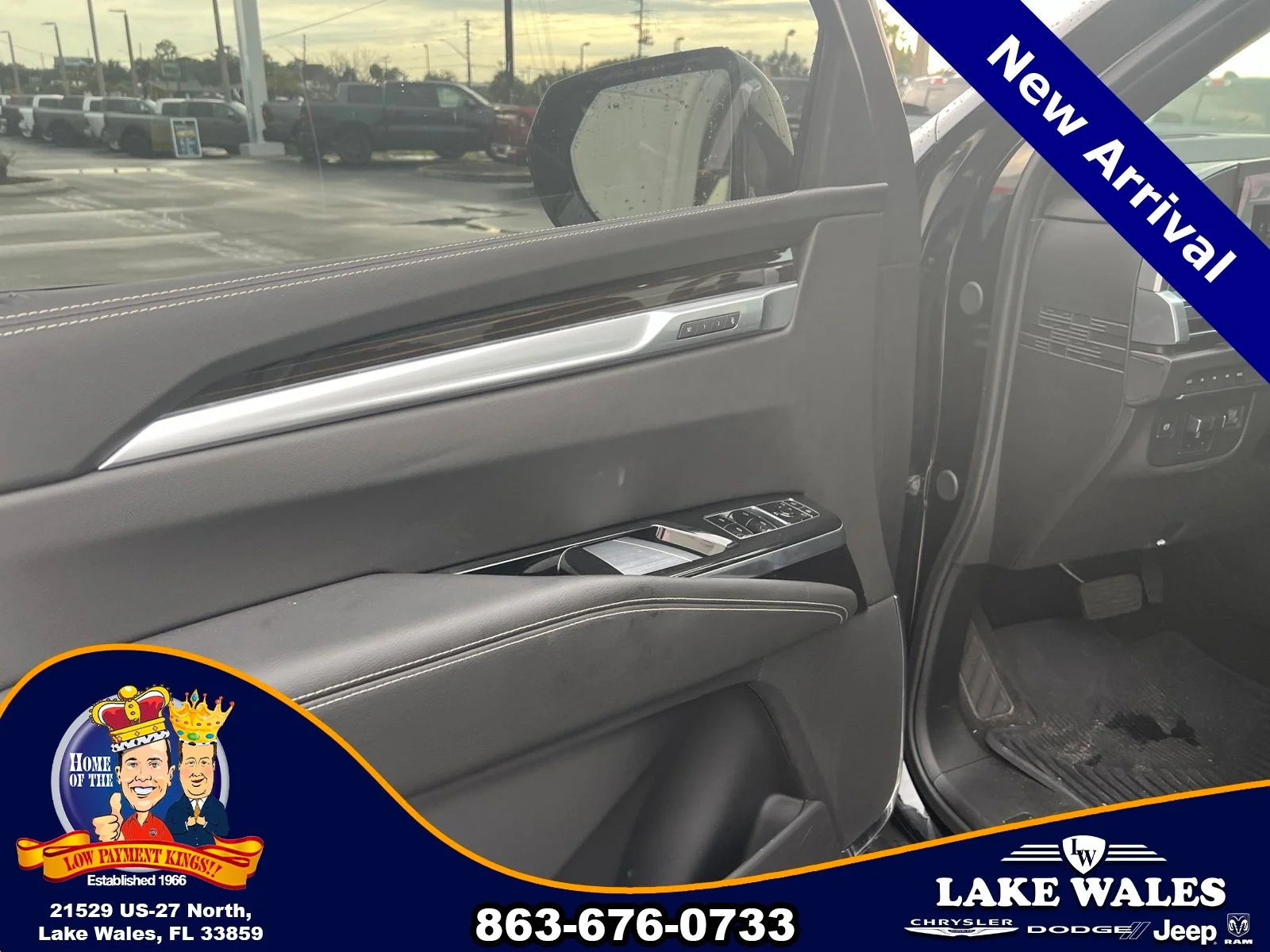 Used 2025 Black Cadillac Premium Luxury image 19